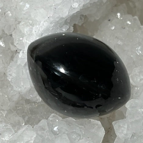 Pendentif Obsidienne Manta Huichol En Forme De Goutte - Pierre Naturelle - Neuf Avec étiquettes