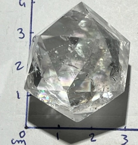 Icosaèdre en Quartz Lémurien