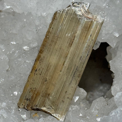 LA DIASPORE (Zultanite)(Trés rare)