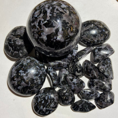 GABBRO INDIGO (Merlinite Mystique)