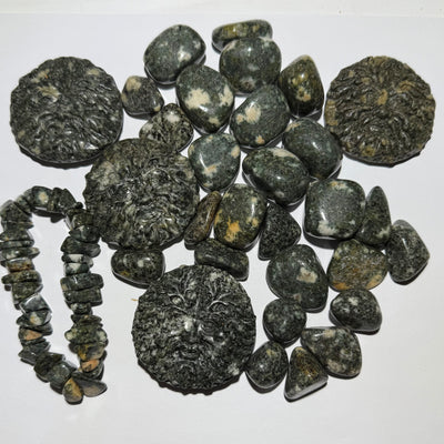 PIERRE BLEUE DES MONTS PRESELI (Dolérite de Stonehenge)