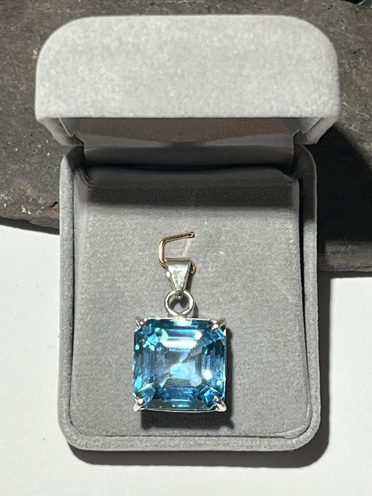 Blue Topaz Pendant (Silver Setting)