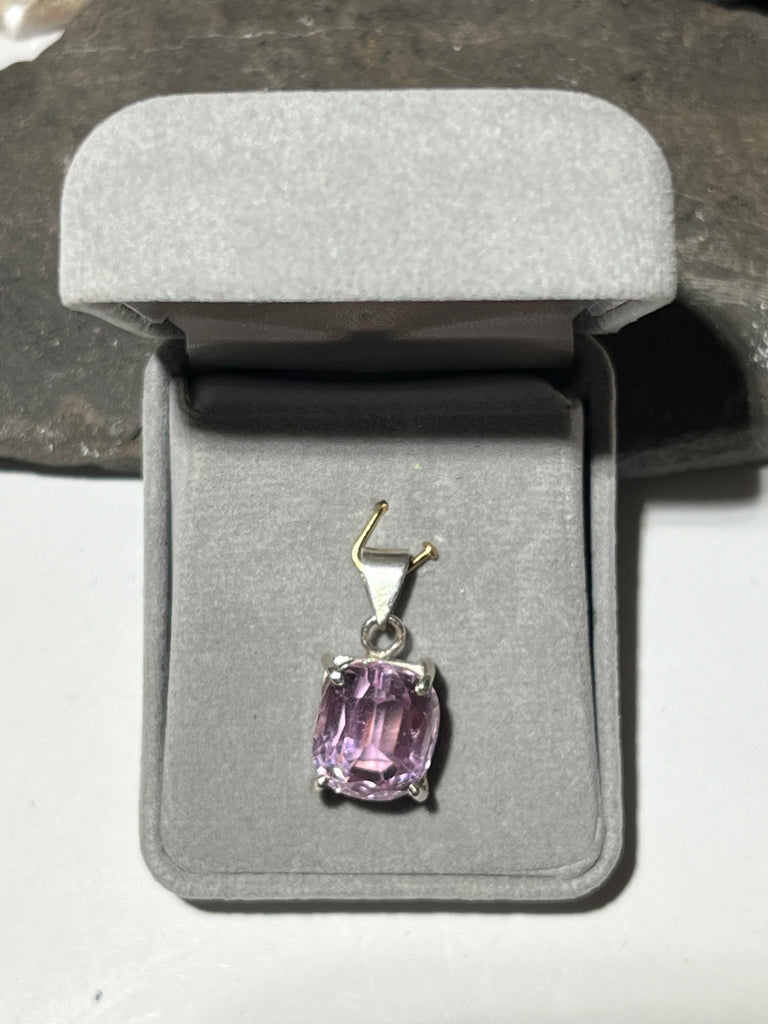 Kunzite Pendant (Silver Setting)