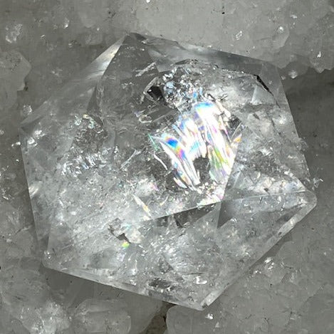Sceau de Salomon en Quartz Lémurien taillé en Diamant