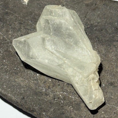 Cristal Pointu D'Apophyllite AAA+ - Gemme Brute étincelante - Inde - 241