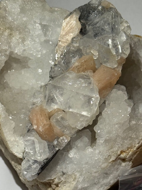 Apophyllite with stilbite 