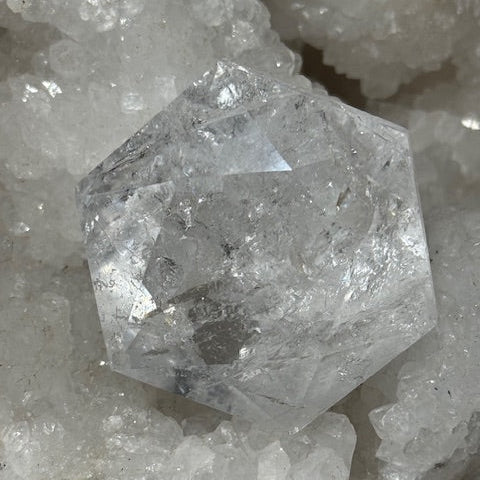 Sceau de Salomon en Quartz Lémurien taillé en Diamant