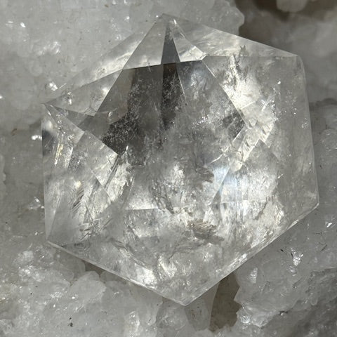 Sceau de Salomon en Quartz Lémurien taillé en Diamant