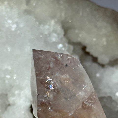 Pointe Biterminée en Améthyste Pâle Fluorescente