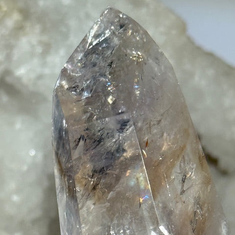 Pointe Biterminée en Améthyste Pâle Fluorescente