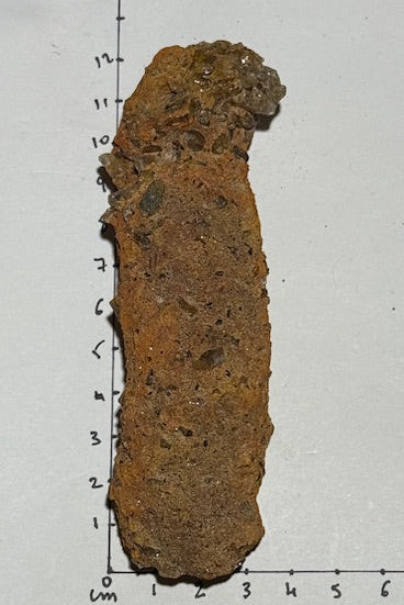 Fulgurite d’Amazonie avec inclusions de quartz