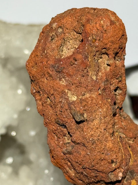 Amazonian fulgurite with quartz inclusions