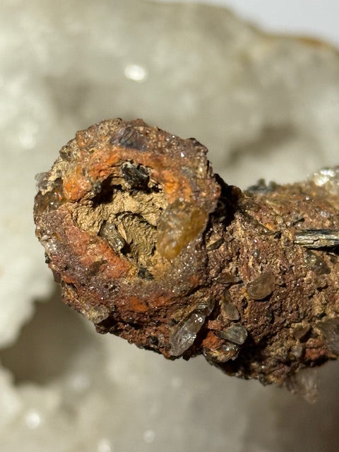 Amazonian fulgurite with quartz inclusions