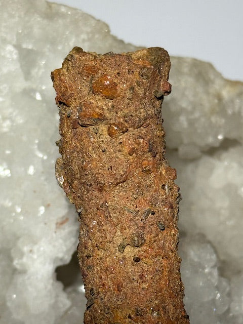 Amazonian fulgurite with quartz inclusions
