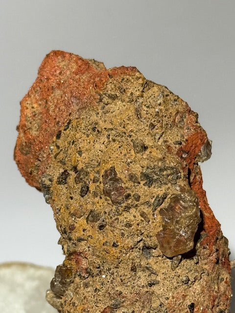 Amazonian fulgurite with quartz inclusions