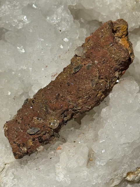 Amazonian fulgurite with quartz inclusions