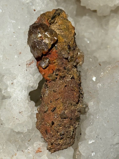 Amazonian fulgurite with quartz inclusions
