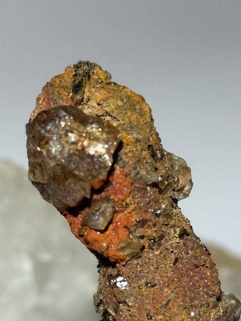 Amazonian fulgurite with quartz inclusions