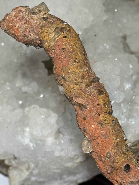 Amazonian fulgurite with quartz inclusions