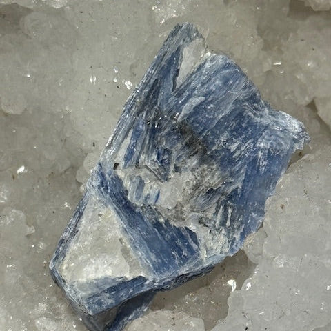 Cyanite Bleue