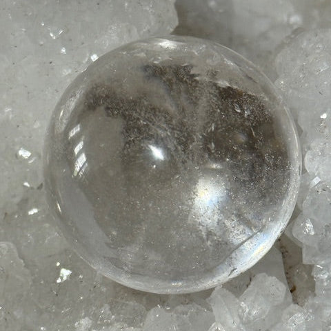 Sphère en Quartz lémurien