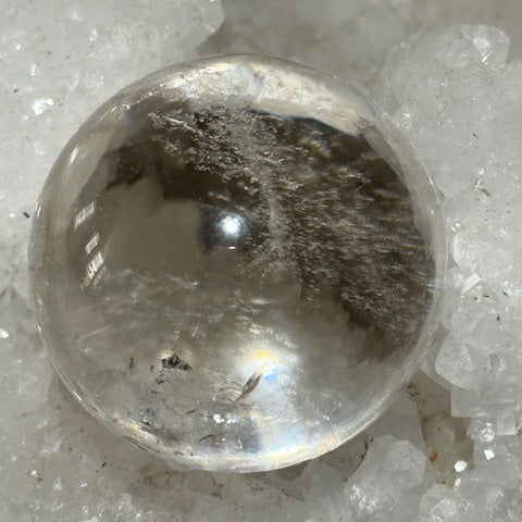 Sphère en Quartz lémurien