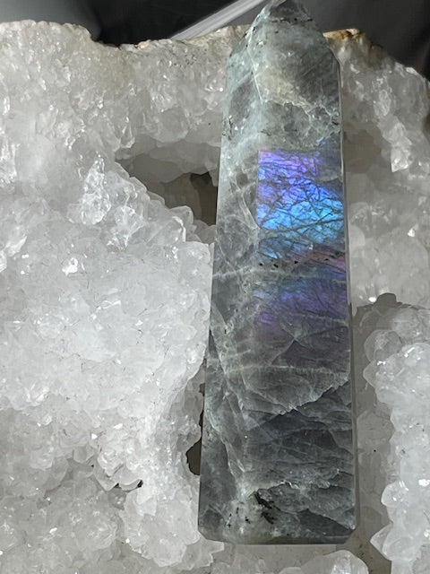 Extra Grade Labradorite Tip