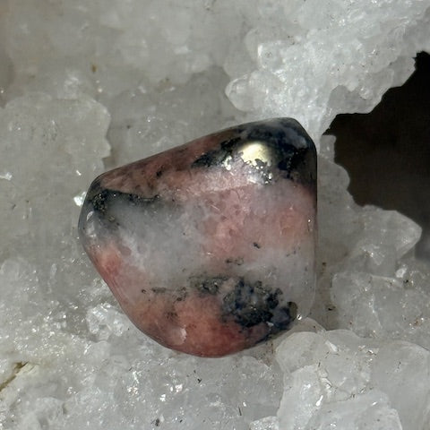 Triplite avec Wagnérite et Pyrite