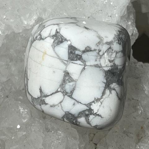 howlite