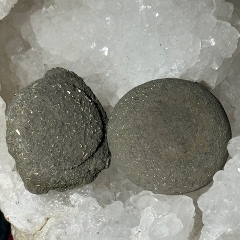 Pinas (Isis & Osiris) 