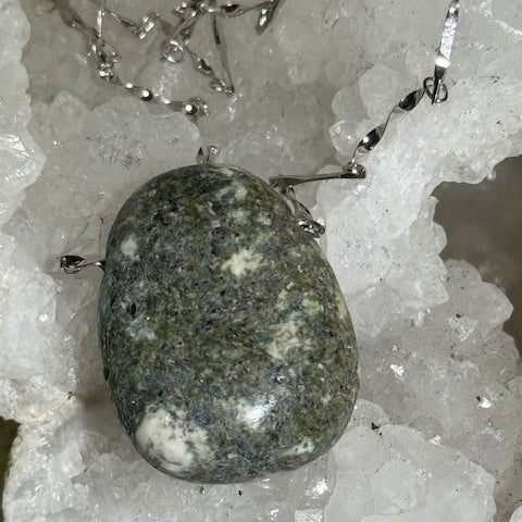 Pendentif Pierre bleue des monts Preseli 