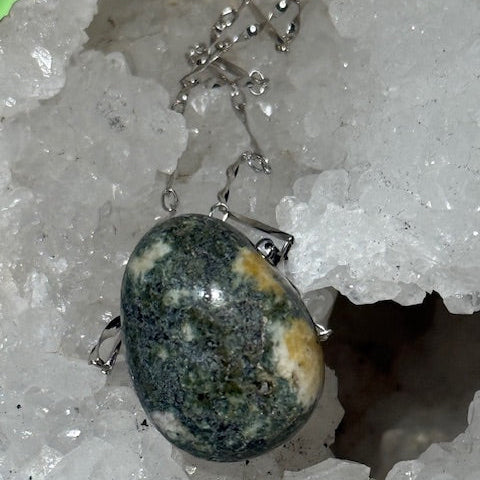 Pendentif Pierre bleue des monts Preseli 