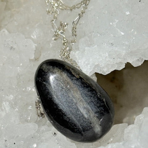 Pendentif  Pierre D’Isua 