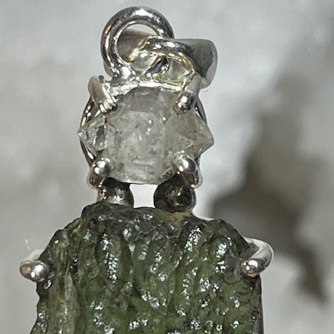 Pendentif Moldavite avec Diamant d'herkimer