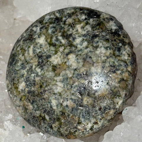 Homme vert en Pierre bleue des monts Preseli