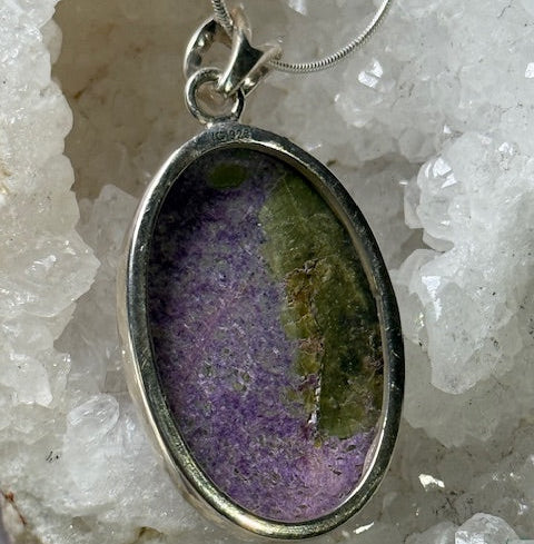 Pendentif Stichtite avec Serpentine (Monture Argent)