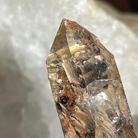 Quartz Lémurien Tangérine avec inclusions d'Anthraxonite