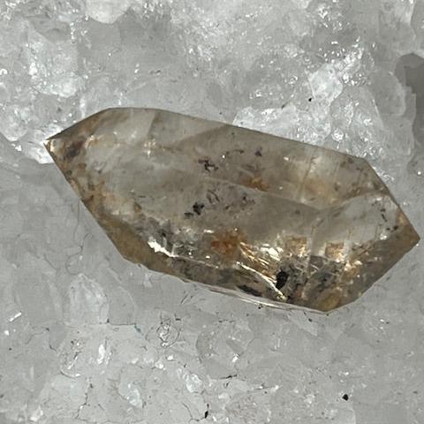 Quartz Lémurien Tangérine avec inclusions d'Anthraxonite