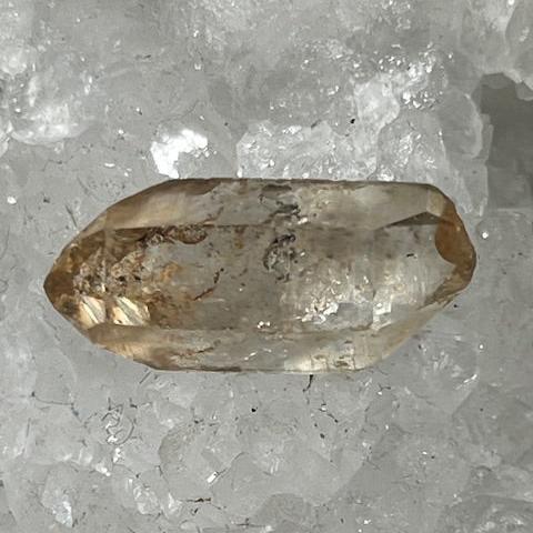 Quartz Lémurien Tangérine avec inclusions d'Anthraxonite