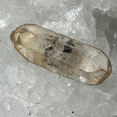 Quartz Lémurien Tangérine avec inclusions d'Anthraxonite