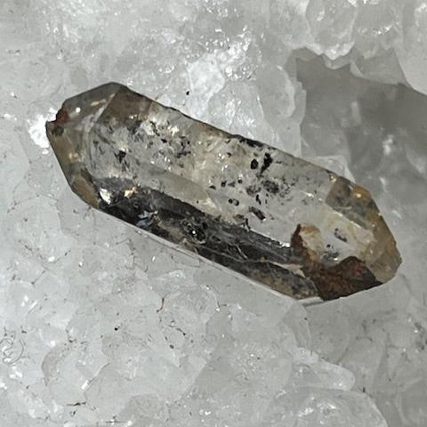 Quartz Lémurien Tangérine avec inclusions d'Anthraxonite