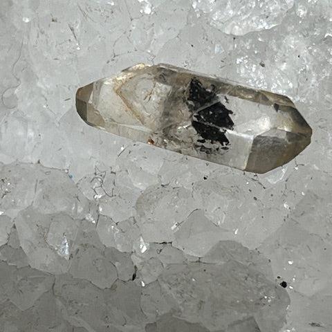 Quartz Lémurien Tangérine avec inclusions d'Anthraxonite