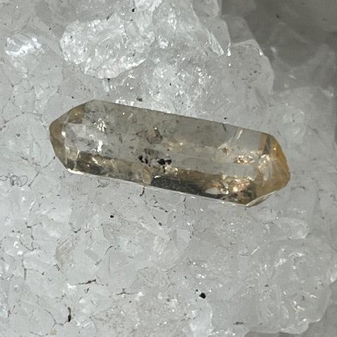 Quartz Lémurien Tangérine avec inclusions d'Anthraxonite