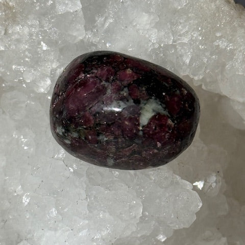 Eudialyte (Russie)