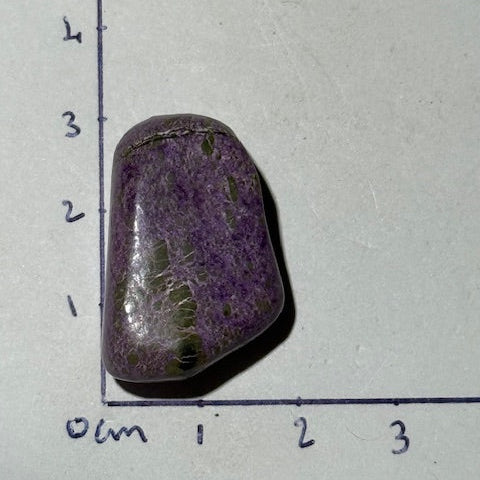 Stichtite avec Serpentine oasis de cristal