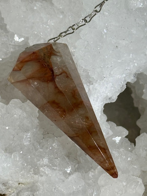 Pendule Quartz Queue de Coq (Amphibole)