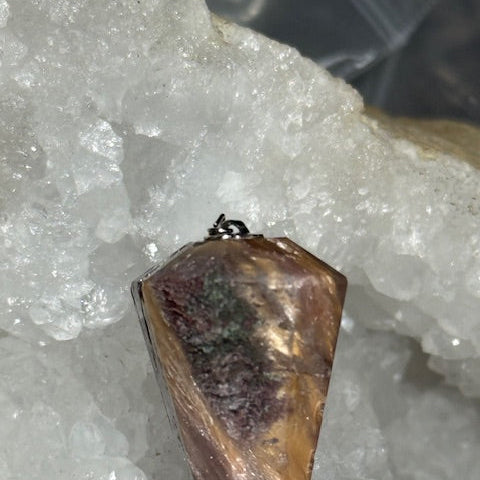 Pendule Quartz Queue de Coq (Amphibole)