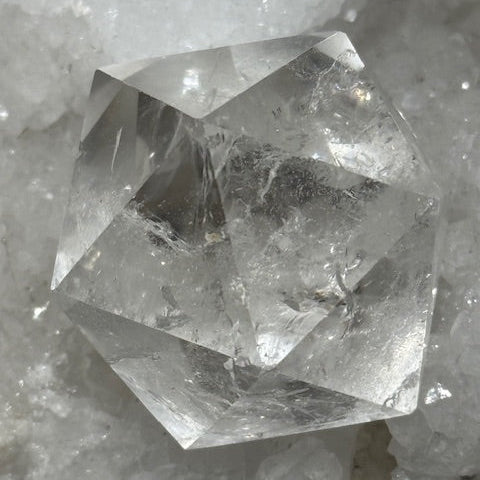 Icosaèdre en Quartz Lémurien