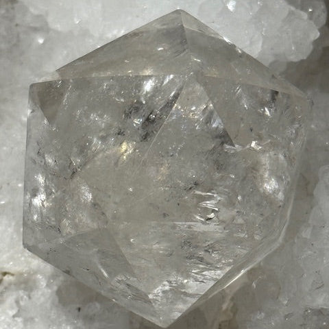 Icosaèdre en Quartz Lémurien