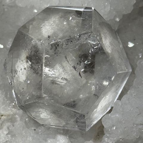 Dodécaèdre en Quartz Lémurien